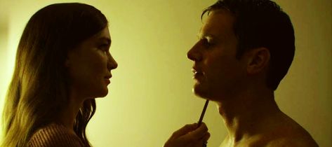 Holden Ford and girlfriend Debbie Mitford, still from Netflix Mindhunter Season 1. Holden Ford Mindhunter, Holden Ford, Jonathan Groff, Season 1, Pose Reference, Random Stuff, Mood Board, Witch, Ford