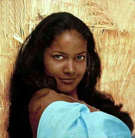 Old Hollywood Black Women, Marpessa Dawn, Black Orpheus, 90s Beauty, Black Goddess, Classic Actresses, Black Femininity, Academy Award, Face Card