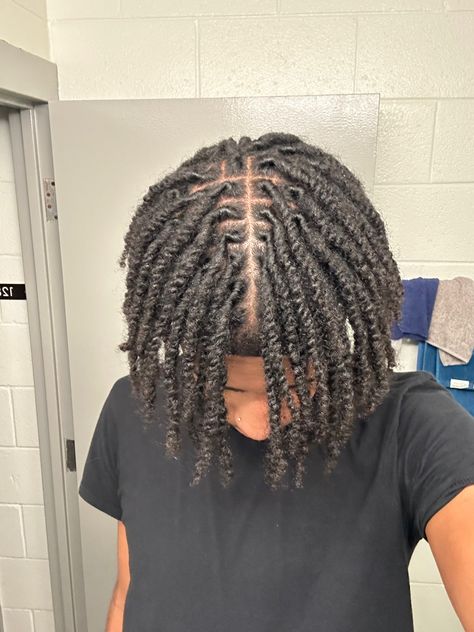 Starter Two Strand Twist Locs Men, Loc Inspiration Men, 1 Strand Twist Men, Starter Locs Two Strand Twist Men, Free Part Two Strand Twist, Two Strand Twist No Middle Part, Thick 2 Strand Twist Men, High Top Starter Locs Men, Small Twists Natural Hair Men