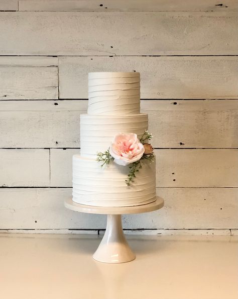 Excited to share this item from my #etsy shop: 5” tall tiers rustic wedding cakes. Wedding cakes. Perfect for photo shoots. Fake Wedding Cake, Rustic Wedding Cakes, Wedding Showroom, Fake Wedding Cakes, 4 Tier Wedding Cake, 10 Cake, Single Tier Cake, 3 Tier Wedding Cakes, Fake Wedding