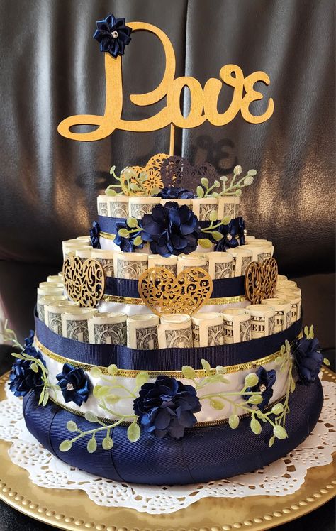 Wedding or Anniversary Money cake Wedding Money Cake, Money Wreath, Cash Cake, Money Cakes, Custom Money, Money Cake, Party 2023, Money Bouquet, Money Gifts