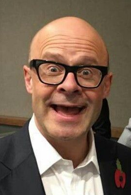 Harry Hill is an English comedian, presenter and writer. Ronnie Barker, Harry Hill, Victoria Wood, Declan Donnelly, Tiny Horses, Jonathan Ross, British Comedy, Funny Times, Book Jokes