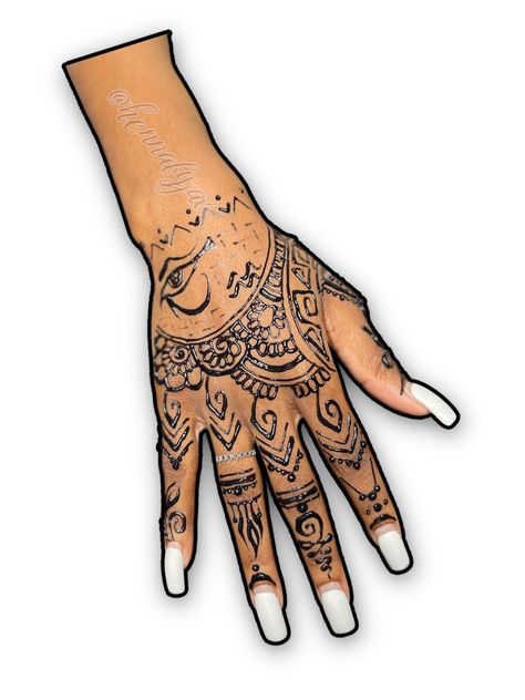 Hand Tattoo Henna Style, Rihanna Hand Tattoo Design, Rihannas Tattoos Hands, Hand Tattoos Rihanna, Henna Tattoo Designs Rihanna, Rihanna Hand Tattoo Inspired, Egyptian Henna, Rihanna Nefertiti Tattoo, Rihanna Henna Tattoo Hands