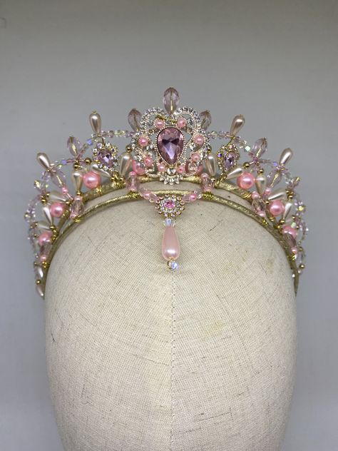 Pink Tiara Aesthetic, Tatoo Crown, Princess Tiara Aesthetic Pink, Crown With Pink Jewels, Fantasy Crown-shaped Gold Jewelry, Princess Tiaras, Whimsical Pink Crown Headpiece, Cosplay Crown, Ballet Tiaras