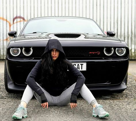 Dodge Charger Photoshoot, New Car Photo, Car Shoot, Mopar Girl, Dodge Challenger Hellcat, Car Poses, Moto Car, Ford Mustang Car, Hellcat Challenger