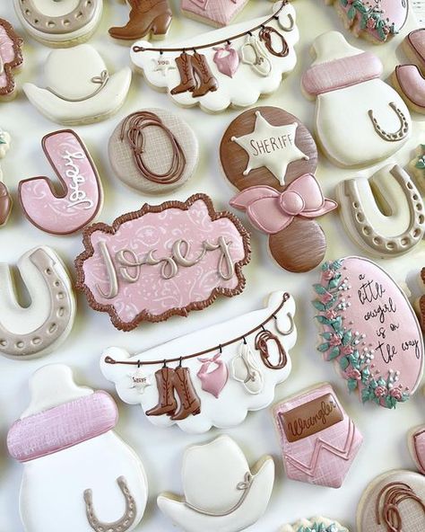 Cowgirl Cookies, Jordan Baby Shower, Cowgirl Baby Showers, Cowboy Cookies, Cowgirl Baby, Sugar Cookie Royal Icing, Baby Shower Treats, Western Babies