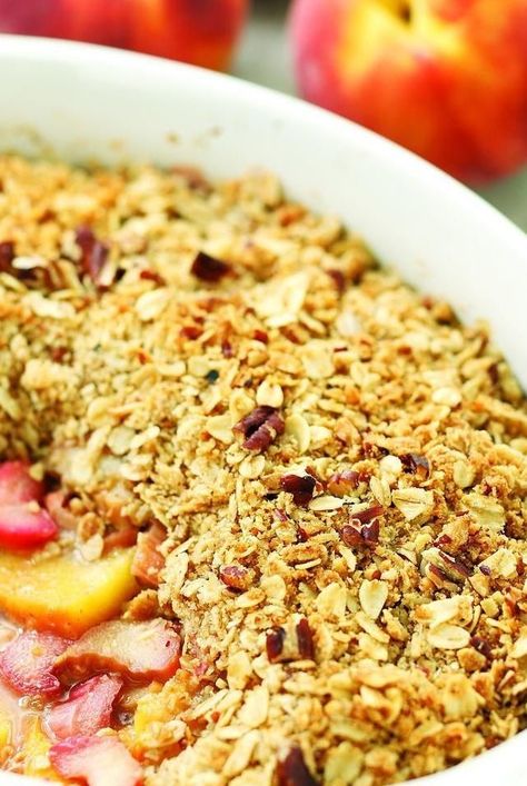 Peach Rhubarb, Healthy Rhubarb Recipes, Rhubarb Cobbler, Cherry Crisp, Oatmeal Toppings, Blueberry Crisp, Rhubarb Crisp, Rhubarb Crumble, Peach Crisp