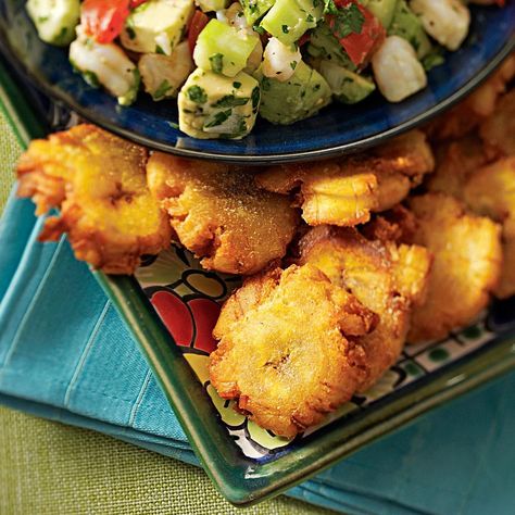 30 Latin Appetizers for Your Next Party Latin Appetizers, Tostones Recipe, Fried Snacks, Ham Sliders, Cold Snack, Pizza Appetizers, Tropical Food, Puerto Rican Recipes, Lean Protein