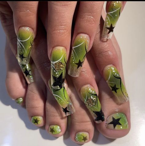 Krocaine Nails, Matching Nail Sets, Green Star Nails, Sza Concert, Beauty Maintenance, Artistic Nails, Tattoos Infinity, Junk Nails, Green Acrylic Nails