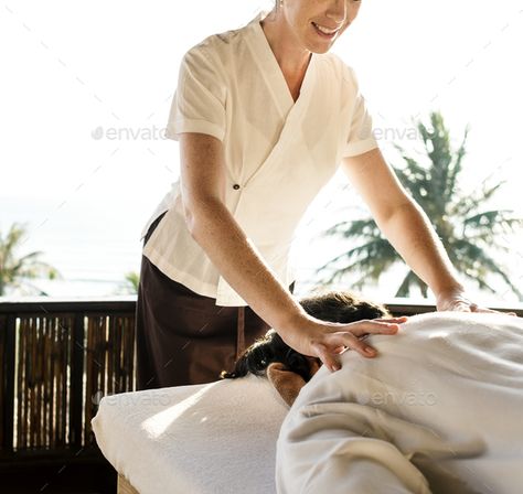 Massage Therapist Clothes, Spa Clothes, Head Massage Techniques, Female Therapist, Spa Therapist, Massage Design, Massage Logo, Spa Uniform, Massage Envy