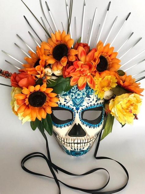 Day Of The Dead Mask Designs, Catrina Mask, Mexican Masks, Day Of The Dead Mask, Mexico Day Of The Dead, Day Of The Dead Party, Diy Fleur, Skull Flowers, Mexican Mask