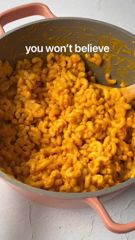 A FOODIE has shared how she makes tasty mac ‘n’ cheese with six hidden vegetables in at, and even the fussiest kids will never know. The grub looks so tasty that even adults are saying they’re going to make some for themselves. The recipe was shared on Instagram by author and cook Carleigh Bodrug, who […] Hidden Veggie Mac And Cheese, Veggie Mac And Cheese, Vegan Mac N Cheese, Vegan Recipes Beginner, Hidden Veggies, Mac N Cheese, Vegan Foods, Allergy Friendly, Recipes For Beginners