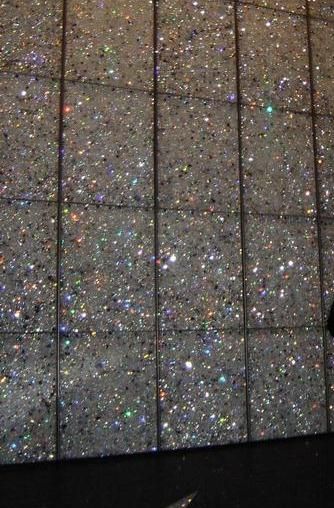 Rhinestone wall... maybe as the backsplash on the girl's play kitchen? I'm picturing it and I'm liking it Versace Mermaid, Glitter Tile, Glitter Tiles, Girly Wallpaper, Glitter Wall, Bad Inspiration, Makeup Room, Bratz Doll, My New Room