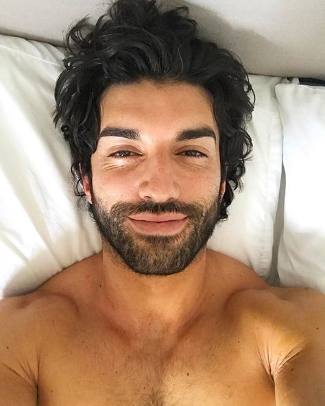 Justin Baldoni Ryle Kincaid, Rafael Solano, Justin Baldoni, Character Profiles, Devil You Know, Prom 2024, Organized Chaos, Jane The Virgin, It Ends With Us