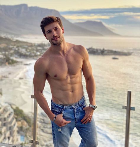 Vladimir Pelikh shared a post on Instagram: “Hard life 🙌🏼 • • #capetown #capetownsunset #capetownsouthafrica #beyourself #modelsworld…” • Follow their account to see 1,051 posts. Chest Reference, Handsome Male Models, Gym Guys, Male Fitness Models, Professional Men, Denim Jeans Men, Casual Stylish, Shirtless Men, Men Looks