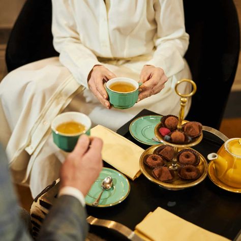 Tea ceremony with two people. Drinking Tea Photography, Tea Tasting Party, National Tea Day, Tea Facts, Tea Website, Tea Day, Sauce Tartare, Tea Lounge, Darjeeling Tea