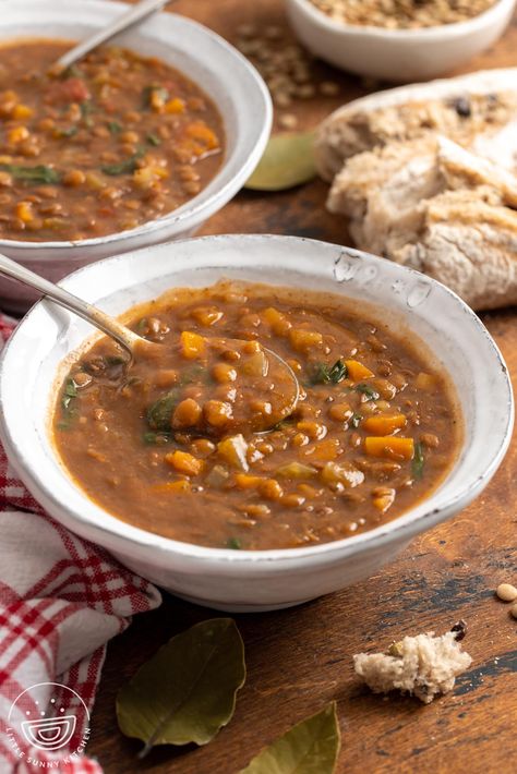 Instant Pot Lentil Soup is an easy dump-and-cook recipe that is comforting, healthy, flavorful, and filling! Naturally vegan and gluten-free. Lentil Soup Instant Pot Recipes, Instant Pot Lentil Soup Recipes, Instapot Lentils, Lentil Potato Soup Instant Pot, Chicken And Lentil Soup Instant Pot, Instant Pot Lentil Soup, Smothered Potatoes, Lebanese Lentil Soup, Macaroni Grill