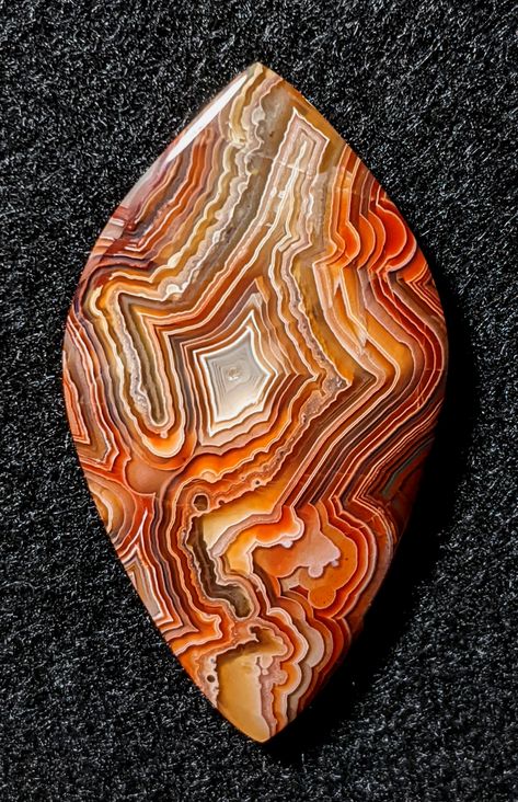 Mexican Crazy Lace Agate, Agate Tile, Raw Gemstones Rocks, Carved Agate, Minerals Crystals Stones, Agate Rocks, Bismuth Crystal, Soul Stone, Rocks And Fossils