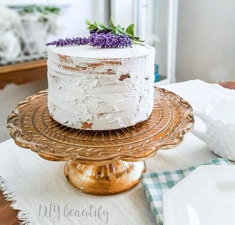 Fake Wedding Cakes, Ice Cream Party Decorations, Fake Cakes, Gold Cake Stand, Fake Food Props, Lavender Cake, Cake Diy, Diy Wedding Cake, Bakery Display