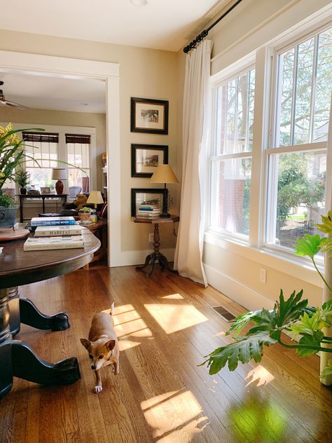 Old Bungalow Homes Interior, Small 1920s Living Room, Chicago Bungalow Living Room, Small Bungalow House Interior Design, 1940s Bungalow Living Room, Art Deco Bungalow, Midcentury Craftsman Interior, Craftsman Style House Interior, Small Dining Room With Window