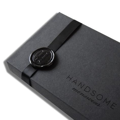 Black Premium Packaging, Men Packaging Design, Black On Black Packaging, High End Packaging Design, Black Packaging Ideas, Packaging Luxe, Expensive Packaging, Tie Packaging, Luxury Box Design