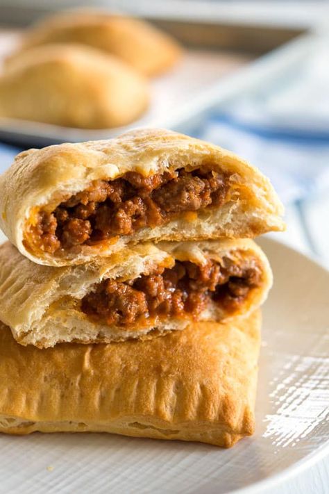 Unsloppy Joes, Crescent Roll Recipes Dinner, Chicken Calzone, Individual Pies, Joe Recipe, Crescent Roll Recipes, Sloppy Joe, Hand Pies, Sloppy Joes