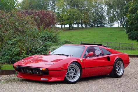 Ferrari 308 Gts, Ferrari 288 Gto, Car Man Cave, F12 Berlinetta, Ferrari 308, Ferrari F40, Ferrari Car, Italian Cars, Car Features