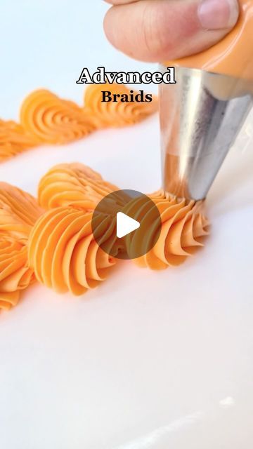 Lily Vanilli Bakery, London on Instagram: "If you’re ready to take your piping technique up a notch, here are a few advanced techniques to try out using the same nozzles. 

Remember that practice is made easier with our practice sheets in our bio! 

#PipingTechniques #CakeDesign #BeginnerBaker #ButtercreamPiping" Ruffle Piping Techniques, Cake Nozzles Piping Tips, Piping Techniques Cupcake, Cake Piping Ideas, Piping Techniques Cake, Cake Piping Techniques, Buttercream Techniques, Cake Nozzles, Piping Buttercream