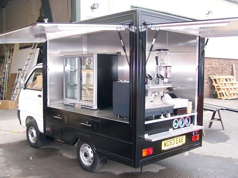 Food Truck Business Plan, Food Court Design, Catering Van, Pizza Food Truck, Daihatsu Hijet, Bbq Equipment, Food Trailers, Coffee Van, Mobile Food Cart