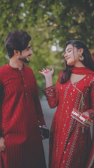 Love Dp For Instagram, Cigratte Snapchat, Bhai Bhen, Pakistani Couple, Drama Couple, Haldi Photoshoot, Love Dp, Feeling Photos, Great Thoughts