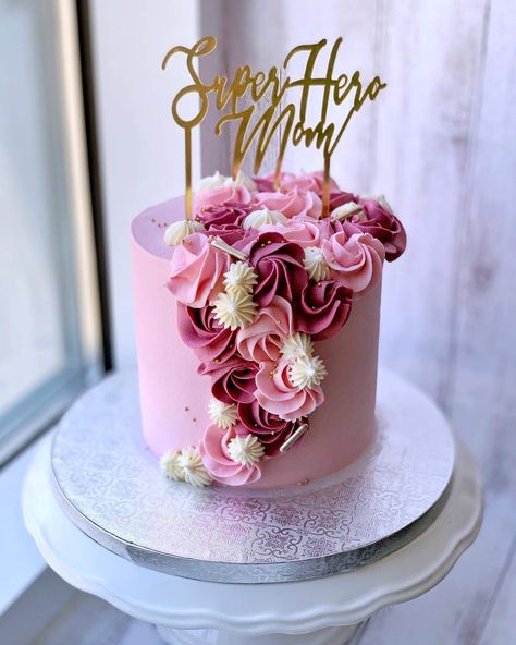 Buttercream Cakes For Ladies, Elegant Cakes For Ladies, Ladies Birthday Cake Ideas Simple, 60th Birthday Cake For Mom Simple, Ladies Birthday Cake Ideas, 60th Birthday Cake Ideas For Mom, 60th Birthday Cake For Ladies, 60th Birthday Cake For Mom, Simple Birthday Cake Designs