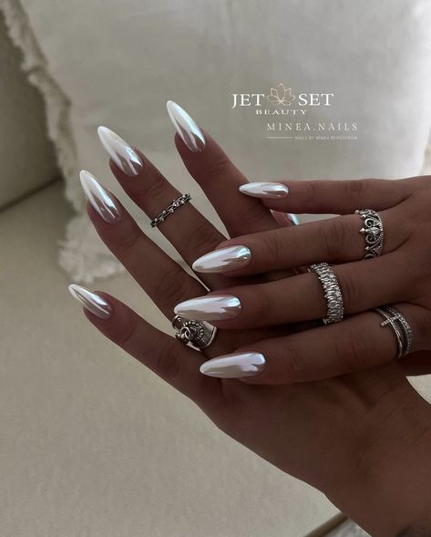 Black And White Chrome Nails, Almond Nails Milky White, French With Chrome Nails, Milky Chrome Nails, Milky White Chrome Nails, Chrome Nails Acrylic, Almond Nails Chrome, Fall Chrome Nails, Black Chrome Nails