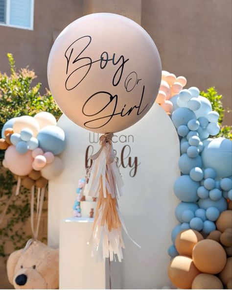 Gender Reveal Balloons Pop, Gender Reveal Color Schemes, Minimalistic Gender Reveal, Balloon Gender Reveal Ideas, Gender Reavel Ideas, Gender Reveal Minimalist, Ballon Gender Reveal, Neutral Gender Reveal Ideas, Boho Gender Reveal Party