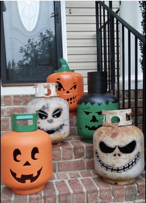 Tire Ideas, Propane Tank Art, Lantern Diy, Cool Welding Projects, Halloween Yard Art, Propane Tanks, Metal Welding Art, Tank Art, Crafts Fall