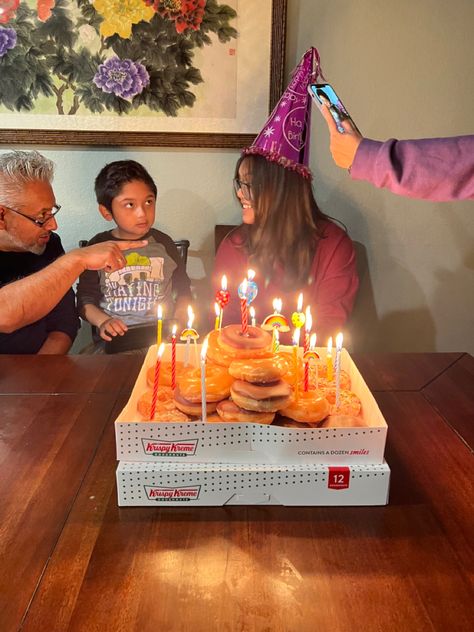 Krispy Kreme Cake, Krispy Kreme Birthday, Birthday Pic, Krispy Kreme Donuts, Donut Cake, Birthday Donuts, Cute Birthday Ideas, Sixteenth Birthday, Krispy Kreme