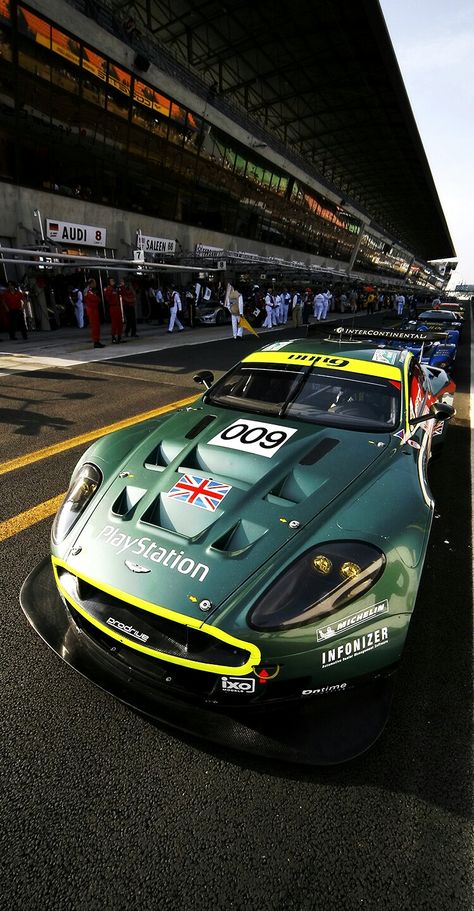 Aston Martin Dbr9, Aston Martin Rapide, Aston Martin Cars, Aston Martin Lagonda, Aston Martin Vanquish, Classic Racing Cars, British Racing Green, Mc Laren, Racing Green