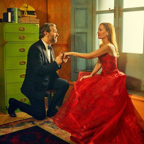 59 Kristen Bell And Dax, Red Carpet Couples, Glass House Wedding, Mark Seliger, Judd Apatow, Leslie Mann, Hollywood Couples, Wife And Kids, Studio Portraits