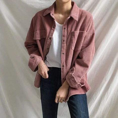 Pink Corduroy Jacket, Fall Fashion Coats, Solid Color Outfits, Fashion Goals, Tumblr Outfits, Beige Top, Cooler Look, Cute Jackets, Mori Girl