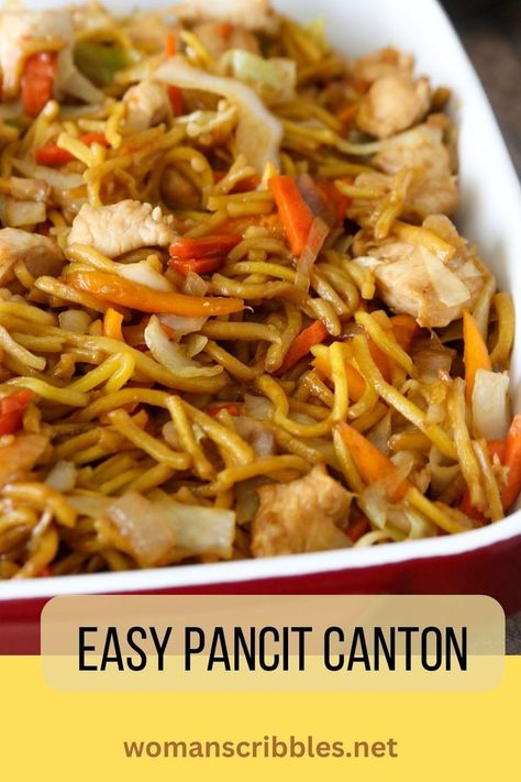 Easy pancit canton on a red dish. Pancit Canton Recipe, Canton Noodles, Easy Asian Noodles, Pancit Canton, Popular Chinese Dishes, Asian Noodle Dishes, Chicken Chow Mein, Chow Mein Noodles, Asian Sauce