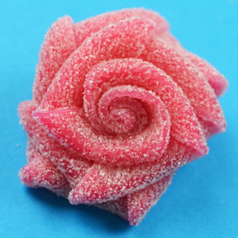 Strawberry Rose belt - Sour Power Strawberry Belt, Wallpaper Candy, Sour Candy Recipe, Rose Belt, Sour Belts, Candy Kabobs, Gummy Candies, Strawberry Rose, Bubble Gum Machine