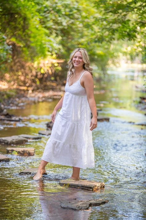 Senior Creek Photoshoot, 8th Grade Picture Ideas, 8th Grade Photoshoot Ideas, Senior Pictures Creek, Creek Minis, Creek Senior Pictures, Creek Pics, Senior Pictures Water, Creek Session