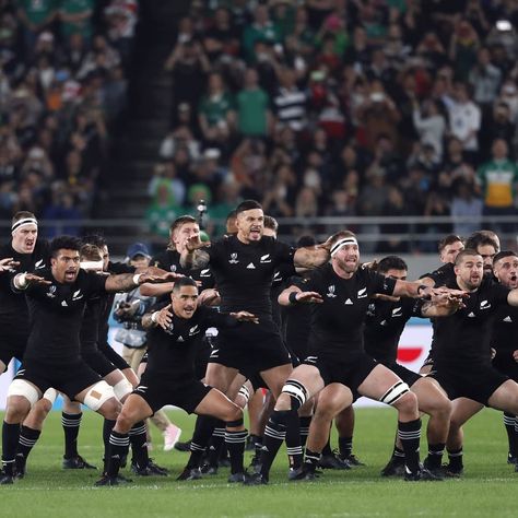 Rugby All Blacks New Zealand, All Blacks Rugby Wallpaper, New Zealand People, Rugby New Zealand, Rees Zammit, Rugby Wallpaper, Short Kings, All Blacks Rugby Team, Travelling Ideas