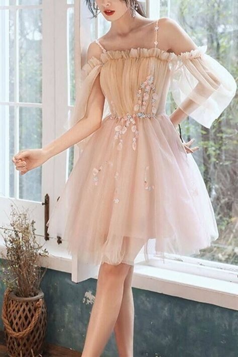 Flowy Tulle Dress Short, Fairy Dress Aesthetic Short, Enchanted Hoco Dress, Puffy Hoco Dresses, Fairy Dress Short, Short Poofy Dresses, Fancy Pink Dress, Light Pink Dress Short, Short Flowy Dress