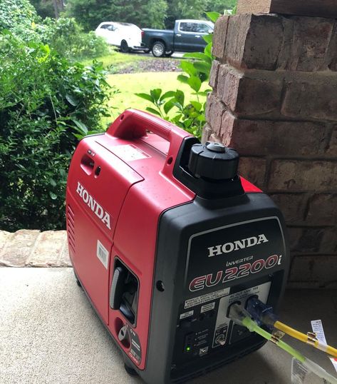 Honda Generator Best Portable Generator, Camping Generator, Portable Power Generator, Small Generators, Portable Inverter Generator, Truck Bed Camping, Emergency Prepardness, Honda Generator, Inverter Generator