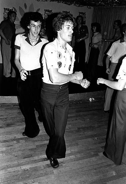 427 Northern Soul Photos and Premium High Res Pictures - Getty Images Northern Soul Fashion, People Dancing, Northern Soul, Soul Music, Film Photography, High Res, Getty Images, Photo Image, Dancer