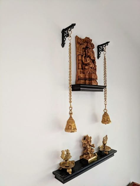 Hindu Home Decor, Pooja Setup, Wall Mandir, Pooja Shelf, Mandir Ideas, Classic House Interior Design, Home Decor Ideas Bedroom, Pooja Decor, Home Decor Apartment