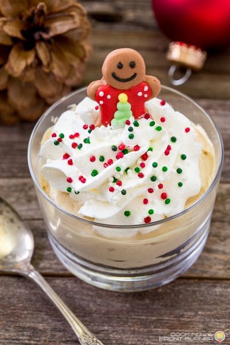 20+ Easy No Bake Christmas Treats | Frugal Family Times Pioneer Woman Christmas Recipes, Cheap Christmas Recipes, Gingerbread Desserts, Pioneer Woman Christmas, Holiday Desserts Thanksgiving, Gingerbread Dessert, Festive Holiday Desserts, No Bake Chocolate Desserts, Gingerbread Cheesecake