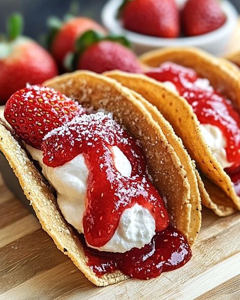 Strawberry Cheesecake Tacos Strawberry Cheesecake Tacos Recipe, Strawberry Cheesecake Tacos Easy, What Dessert Goes With Tacos, Strawberry Cheesecake Tacos, Strawberry Oreo Cheesecake, Cheesecake Tacos, Dessert Night, Crunchy Taco Shells, Dessert Taco