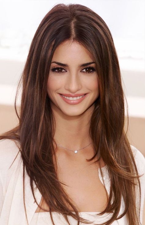 Priyanka Chopra Hair Color, Penelope Cruz Hair, Espresso Makeup, Black Hair Balayage, Makeup Training, Honey Brown Hair, Brunette Hair With Highlights, Long Hair Pictures, Cosmetology School