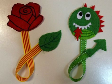 Este Sant Jordi, ¡regala manualidades! St Georges Day, Baby Mobil, Felt Bookmark, Felt Books, Spring Projects, Diy Bookmarks, Book Markers, Original Gifts, Birthday Diy